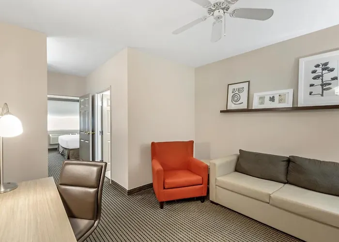 Country & By Radisson, Elk Grove Village-itasca Hotel Elk Grove Village