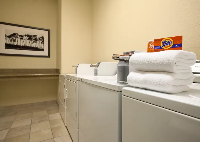 Hotel Country & By Radisson, Elk Grove Village-itasca