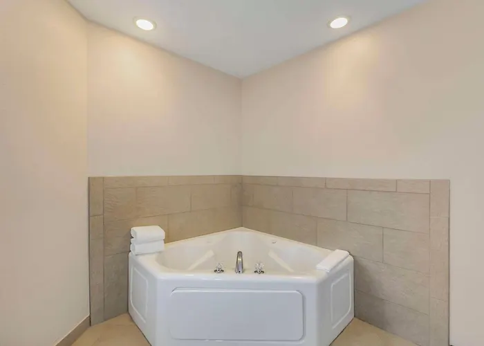 Country & By Radisson, Elk Grove Village-itasca Elk Grove Village