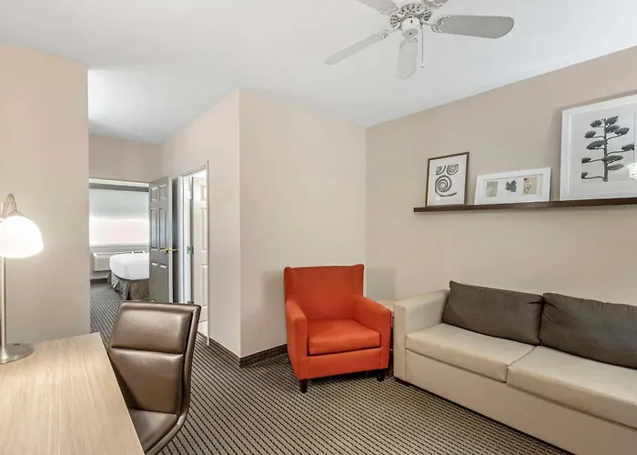 Hotel Country & By Radisson, Elk Grove Village-itasca Elk Grove Village
