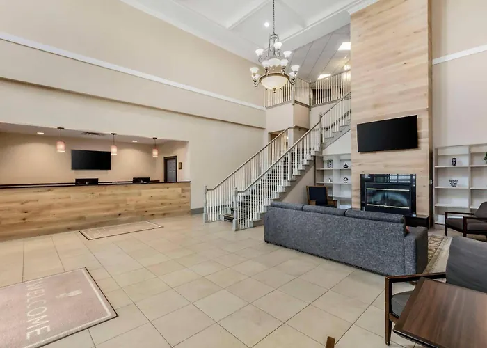 Hotel Country & By Radisson, Elk Grove Village-itasca Elk Grove Village