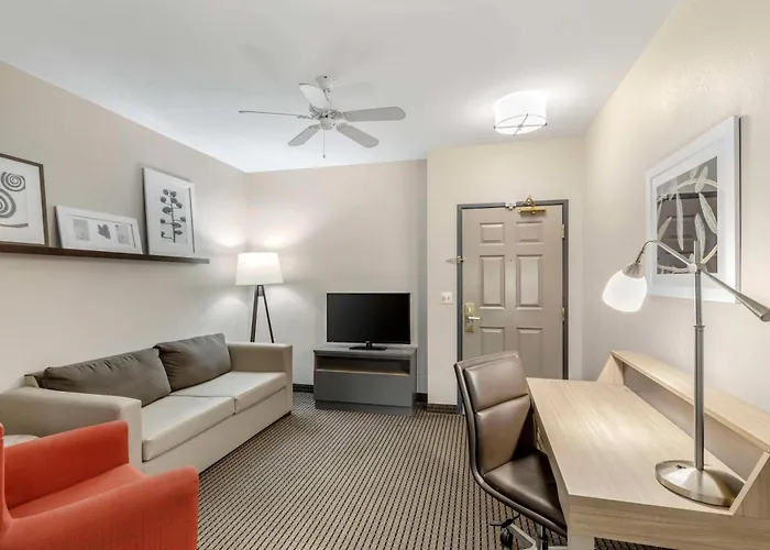 Country & By Radisson, Elk Grove Village-itasca