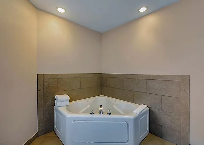 Country & By Radisson, Elk Grove Village-itasca Hotel Elk Grove Village
